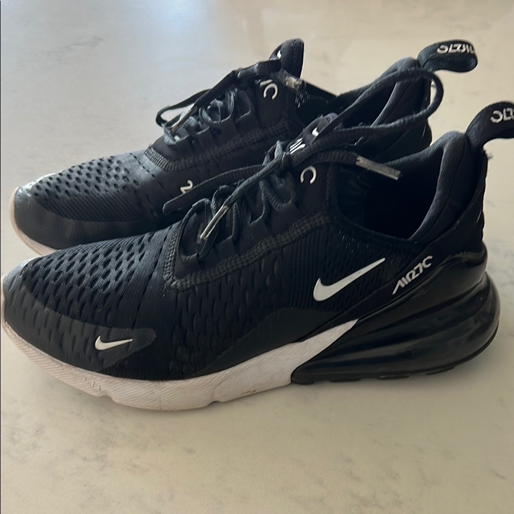 Nike air 270
